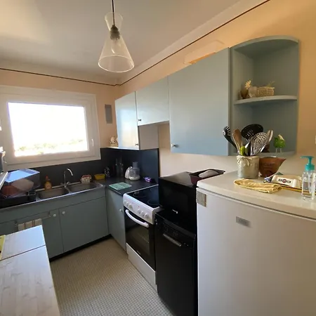 3 Etoiles Face - Parking